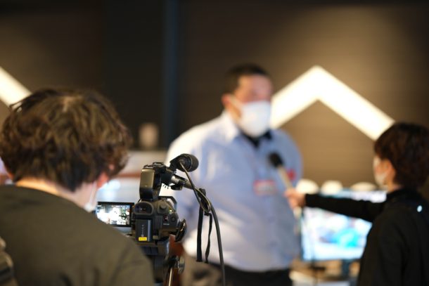 「基板の窓口」動画取材の様子